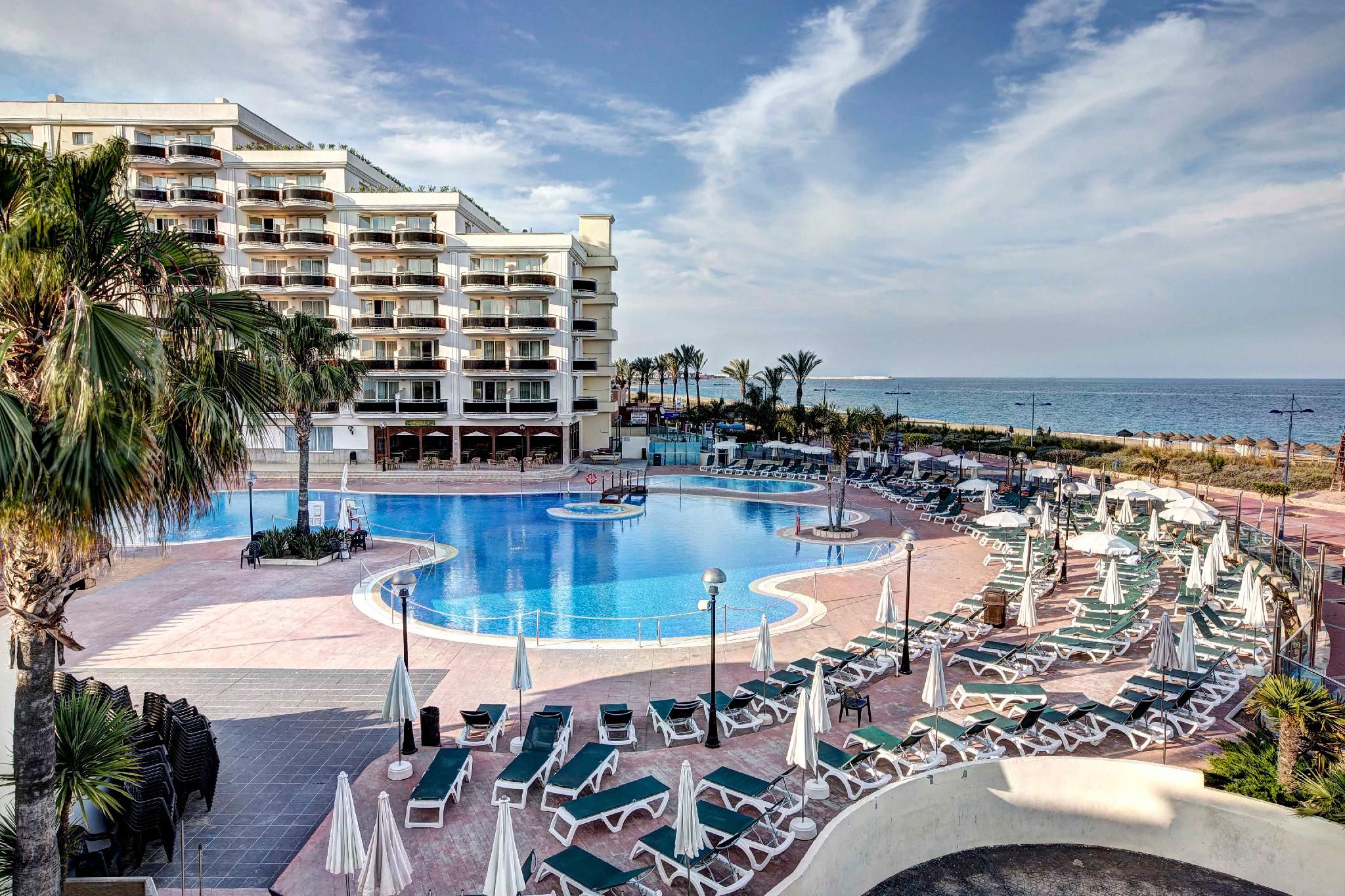 בריכה תמונה