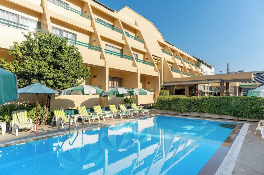 בריכה תמונה