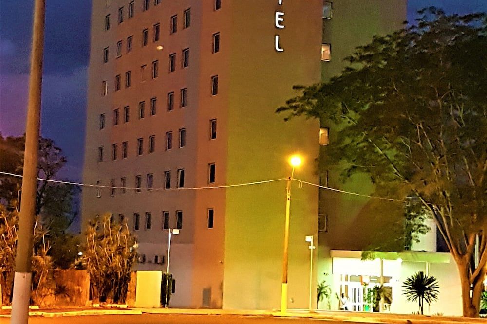 בניין