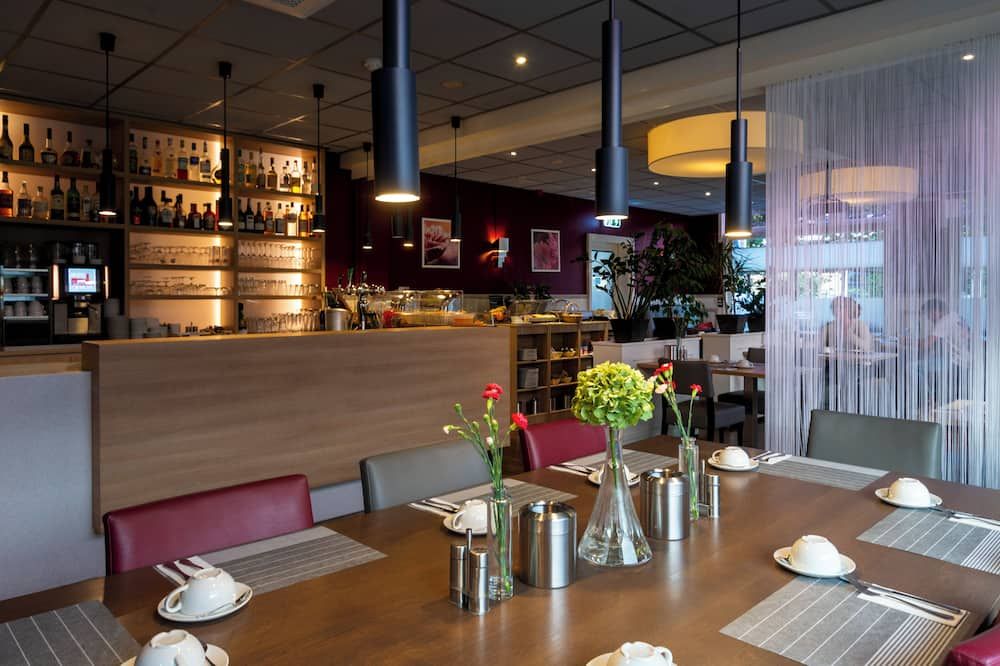 מסעדה תמונה