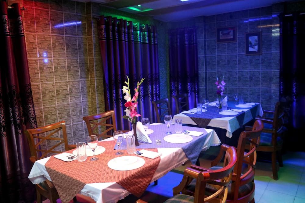 מסעדה תמונה