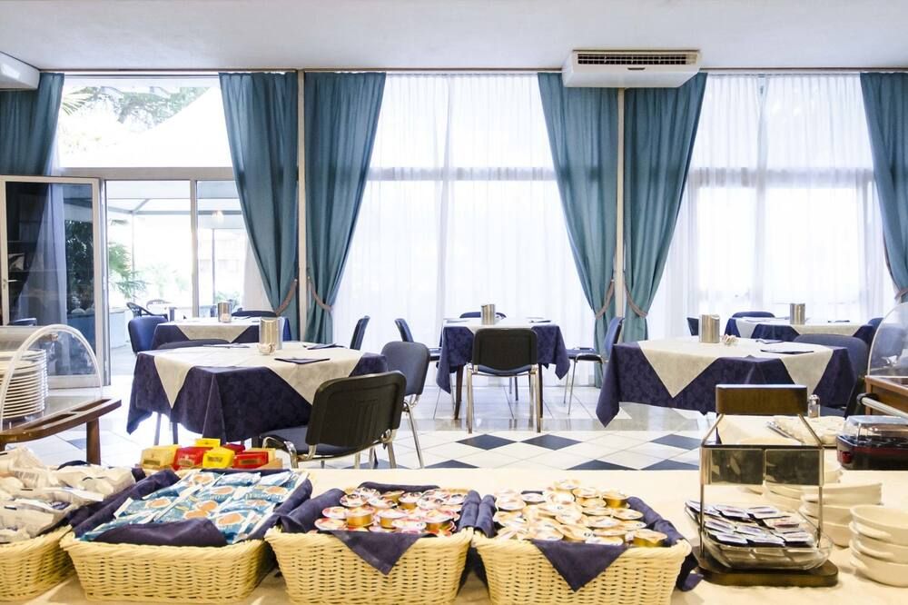 מסעדה תמונה