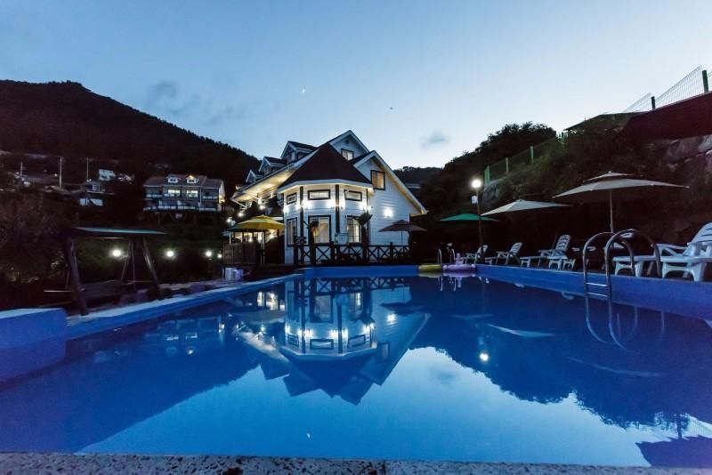 בריכה תמונה