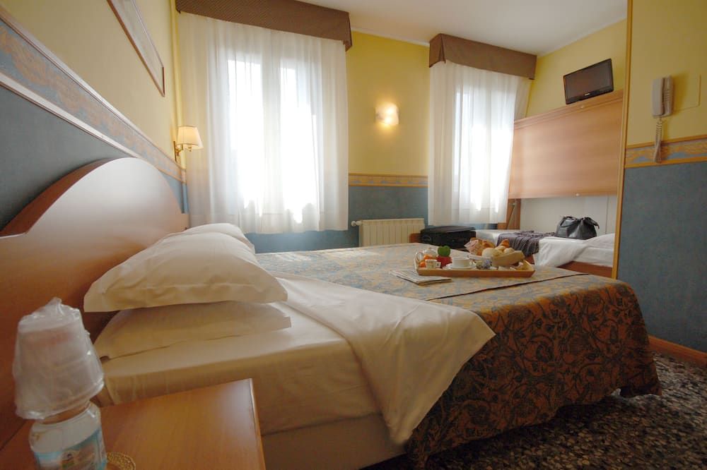 אחר