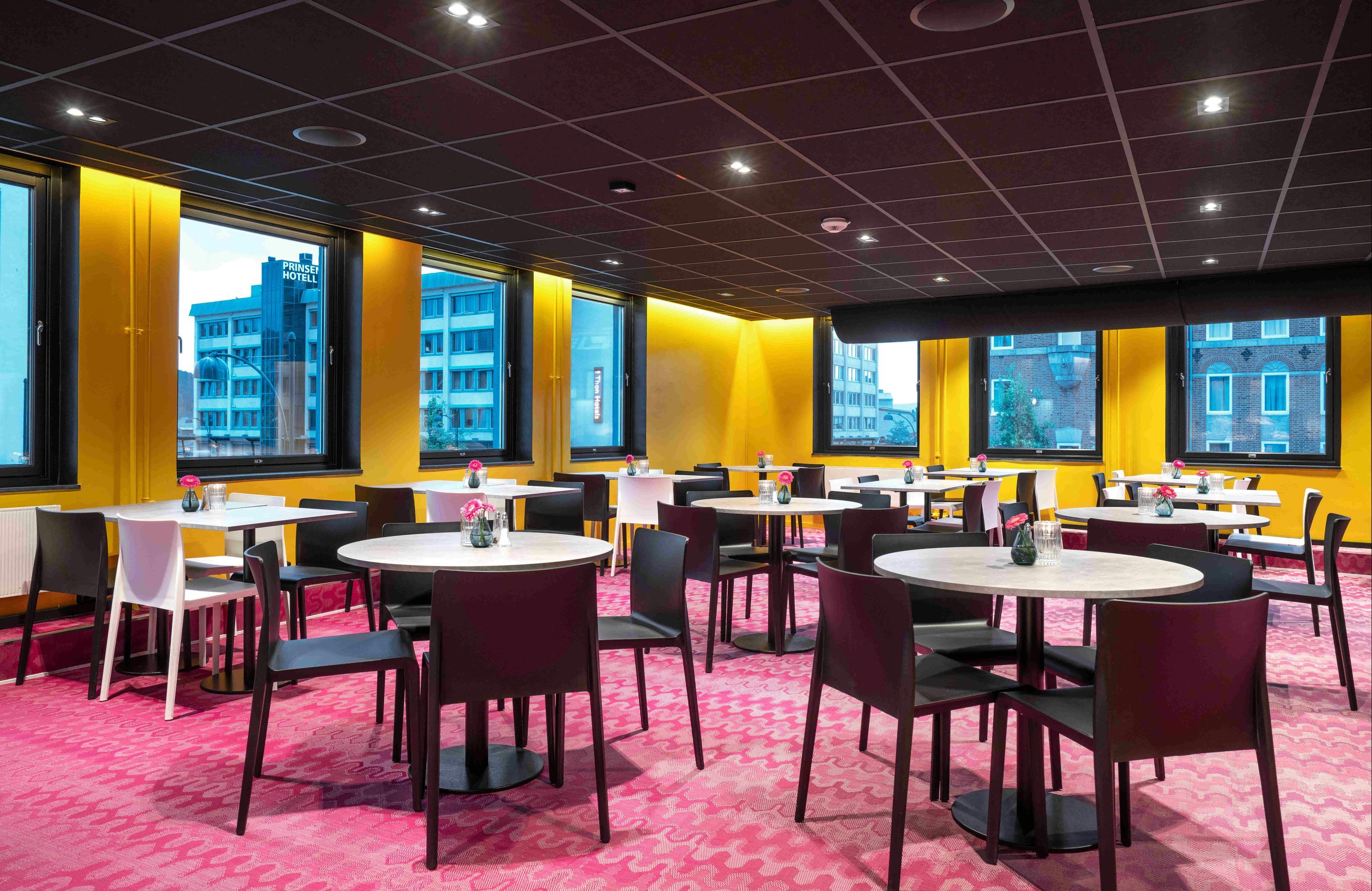 מסעדה תמונה