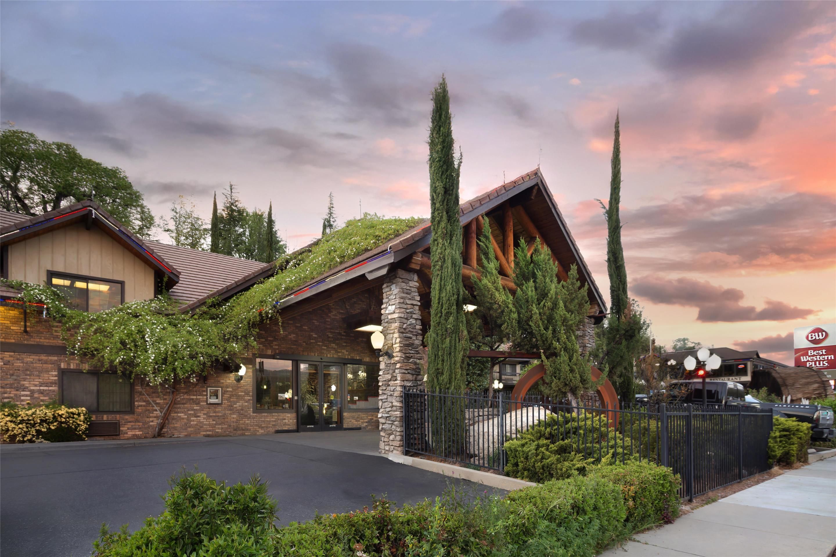 בניין