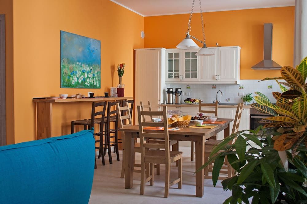 חדר אוכל תמונה