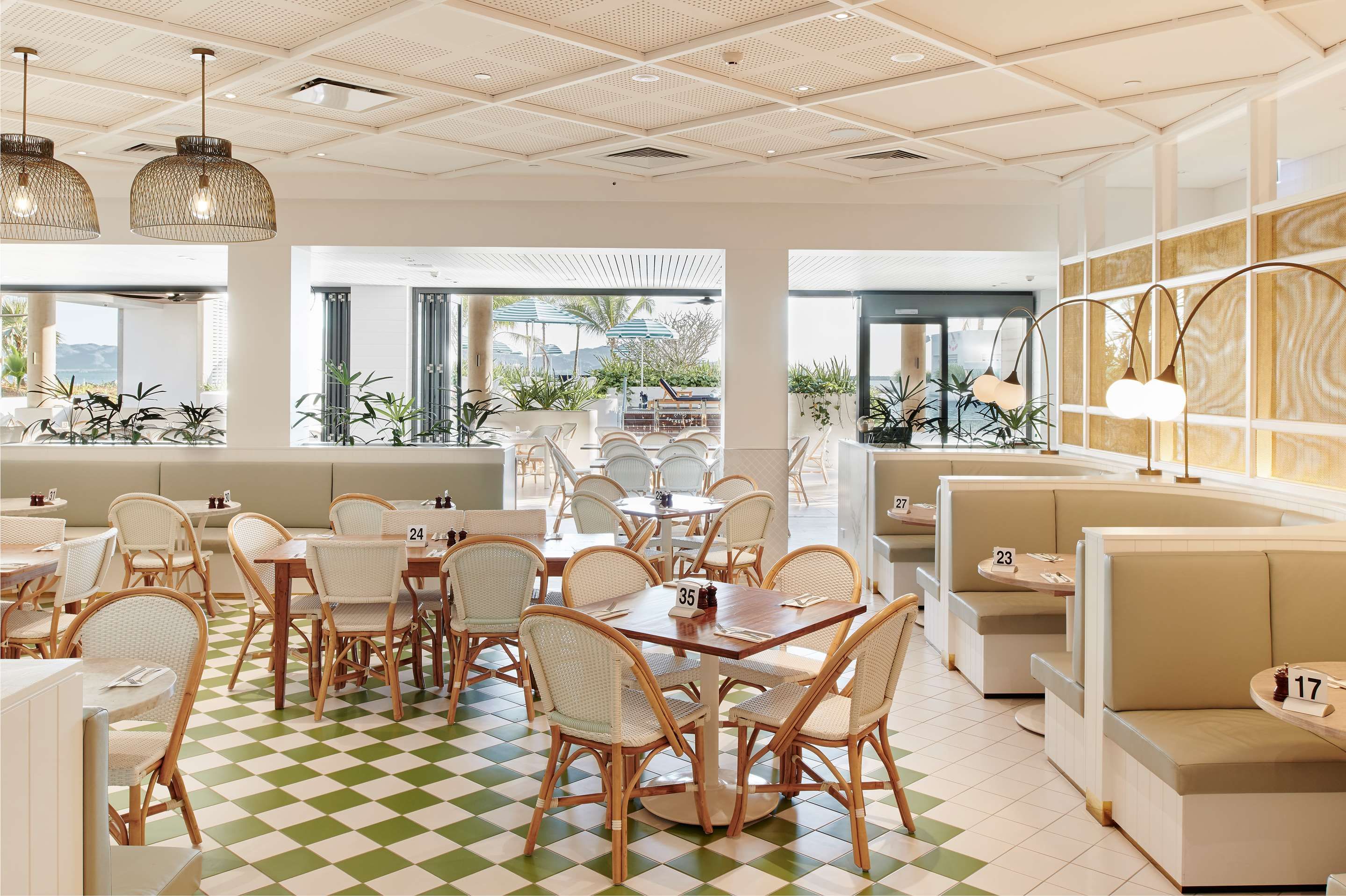 מסעדה תמונה