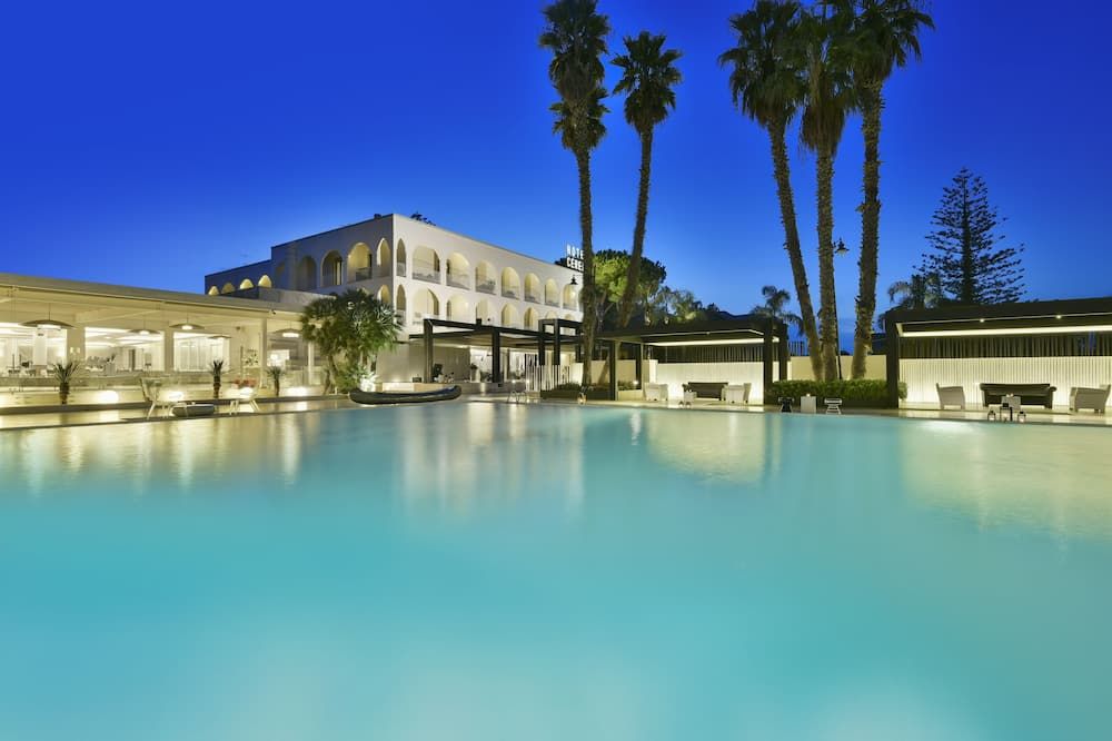 בריכה תמונה