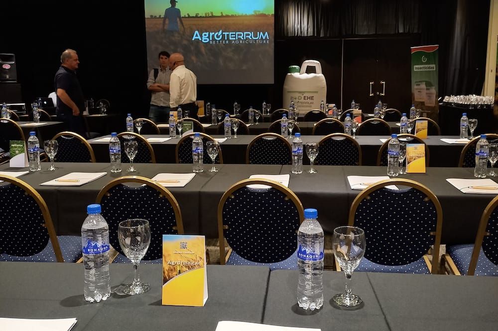 חדר ישיבות