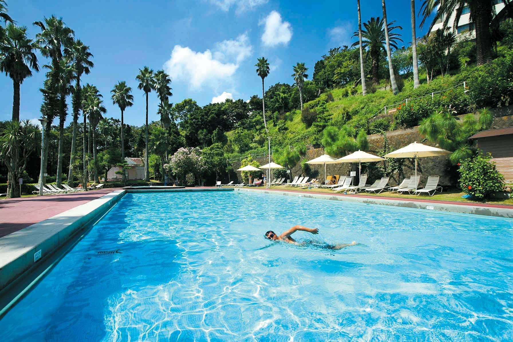 בריכה תמונה