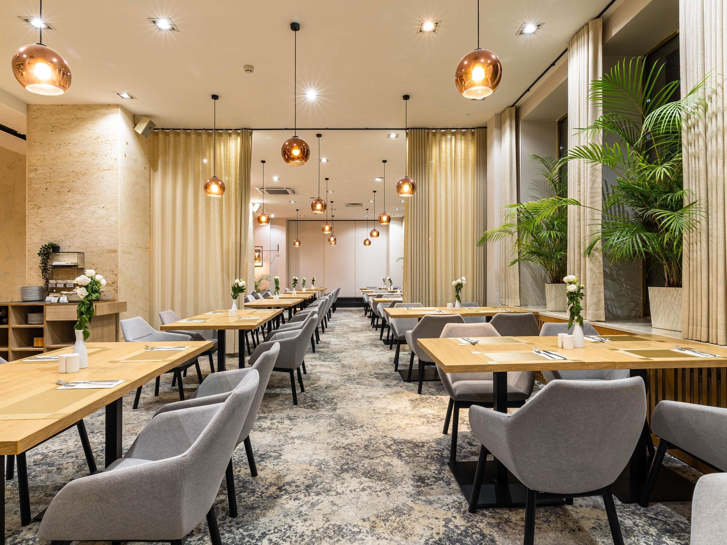 מסעדה תמונה