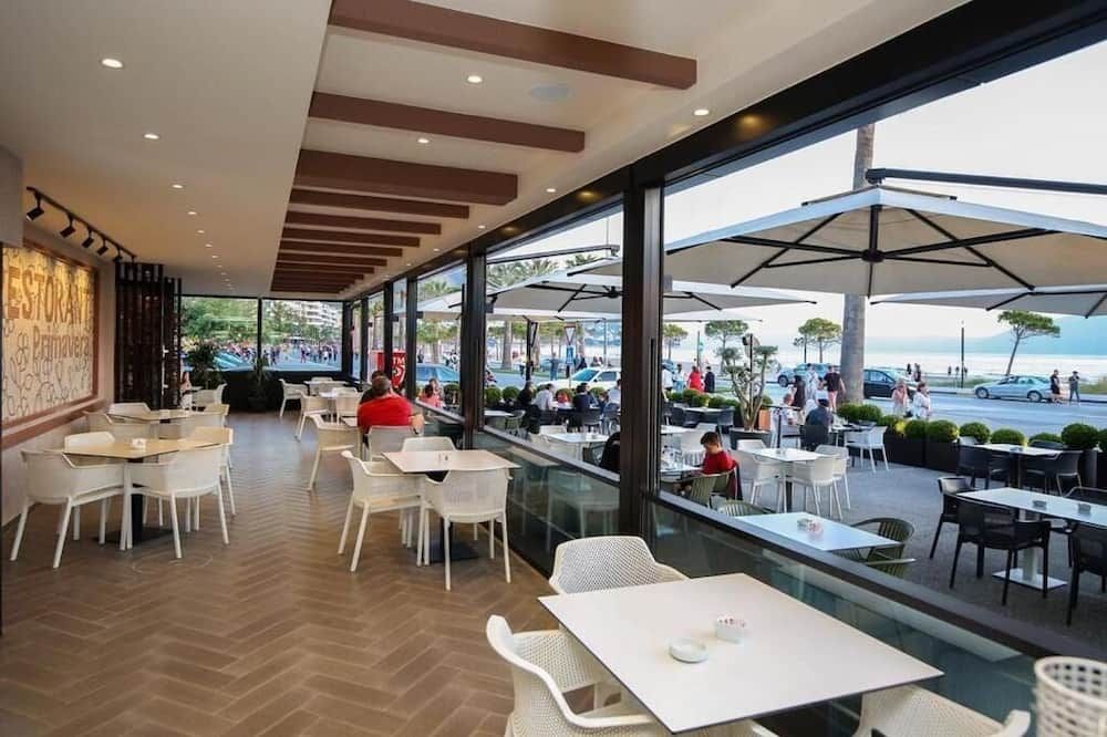 מסעדה תמונה