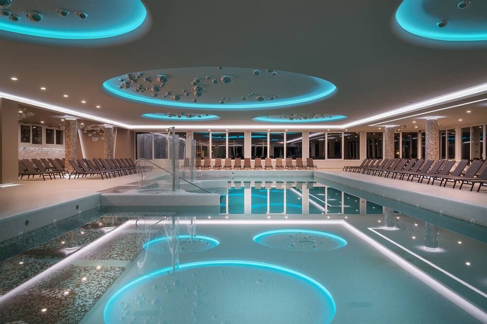 בריכה תמונה