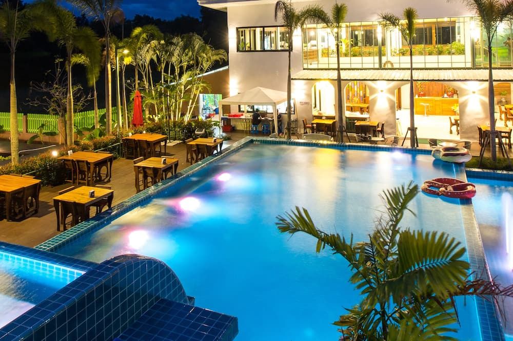 בריכה תמונה