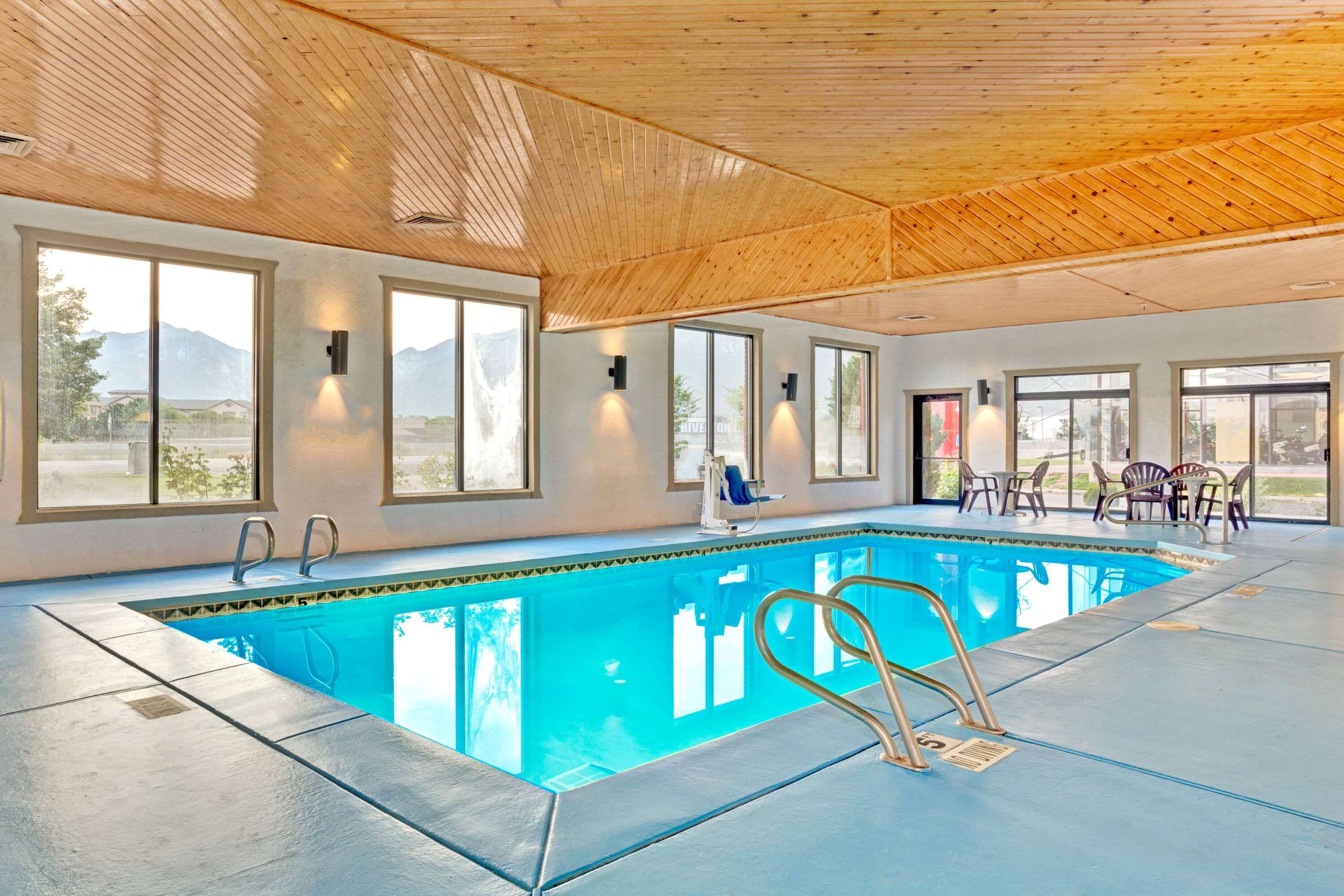 בריכה תמונה