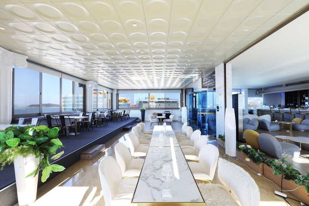 מסעדה תמונה