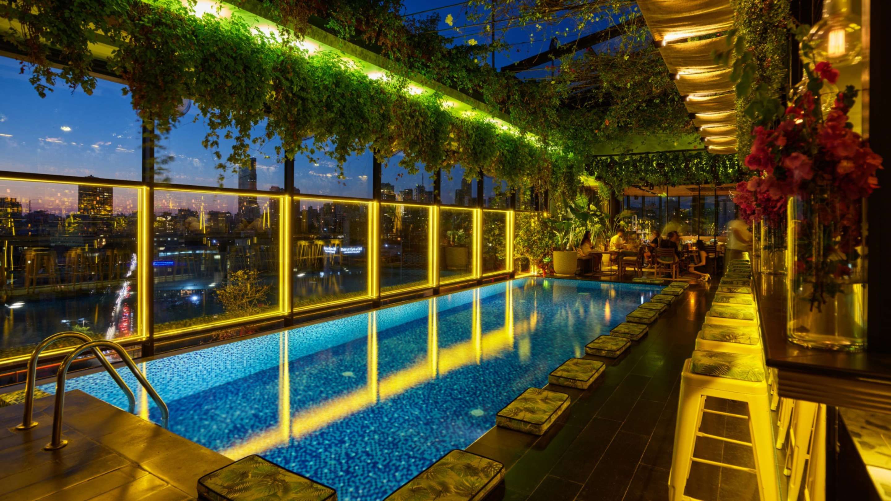 בריכה תמונה