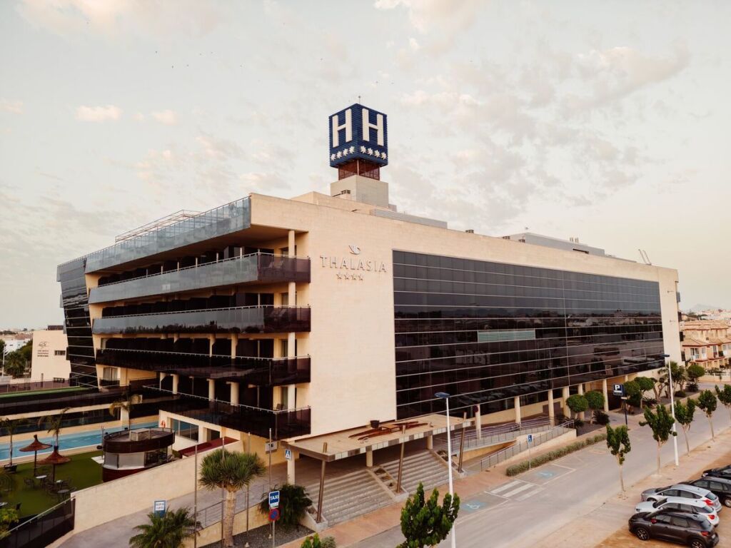 בניין