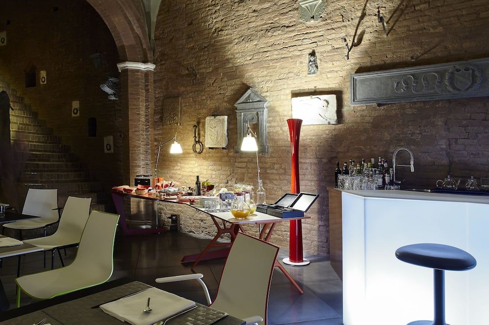 מסעדה תמונה