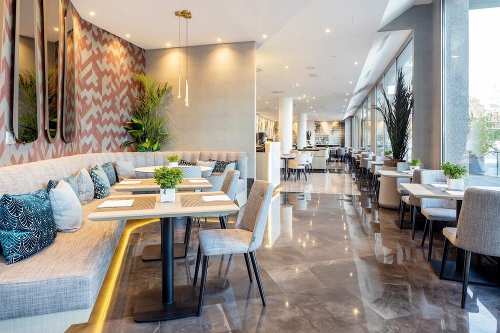 מסעדה תמונה