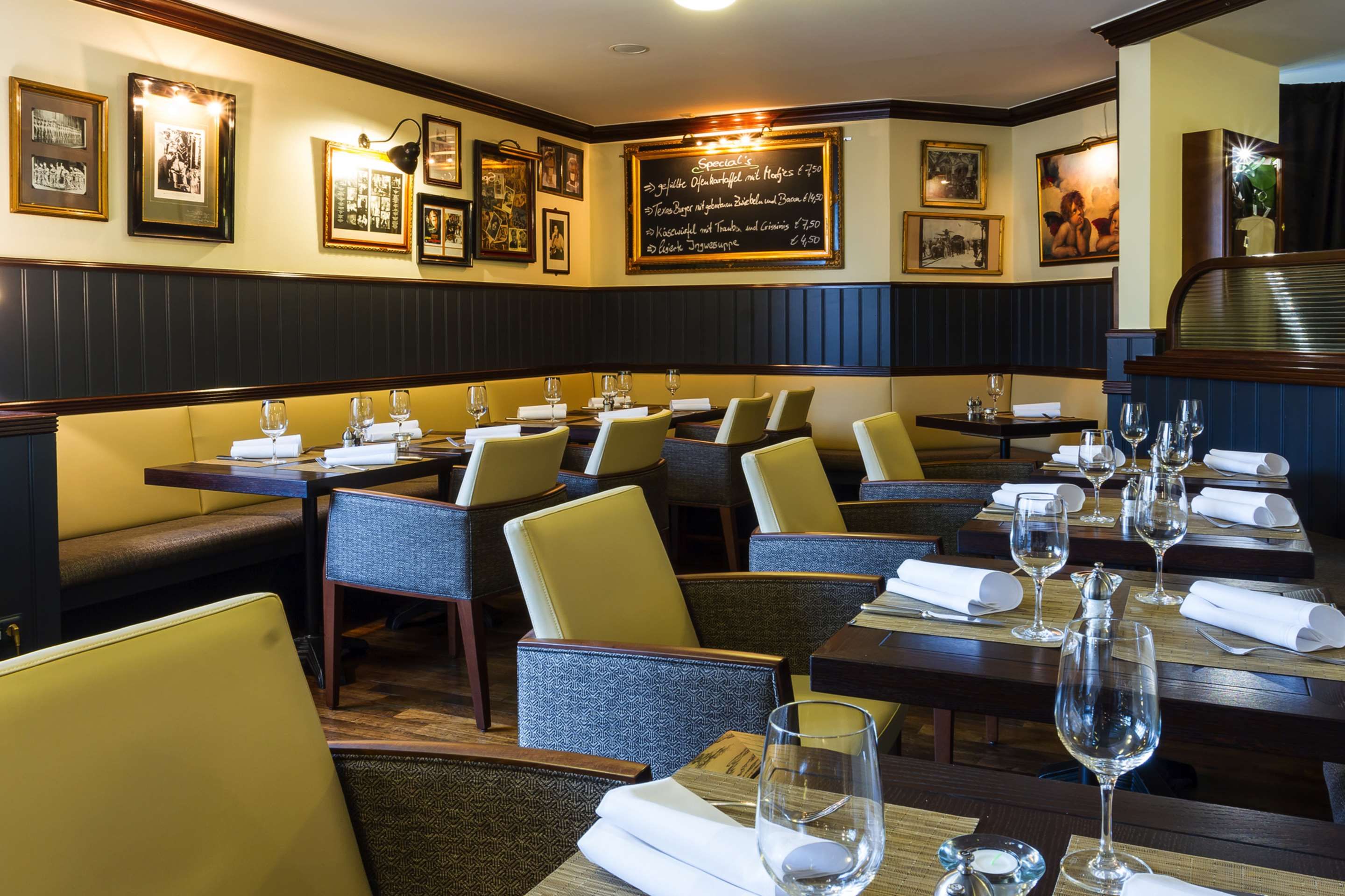 מסעדה תמונה