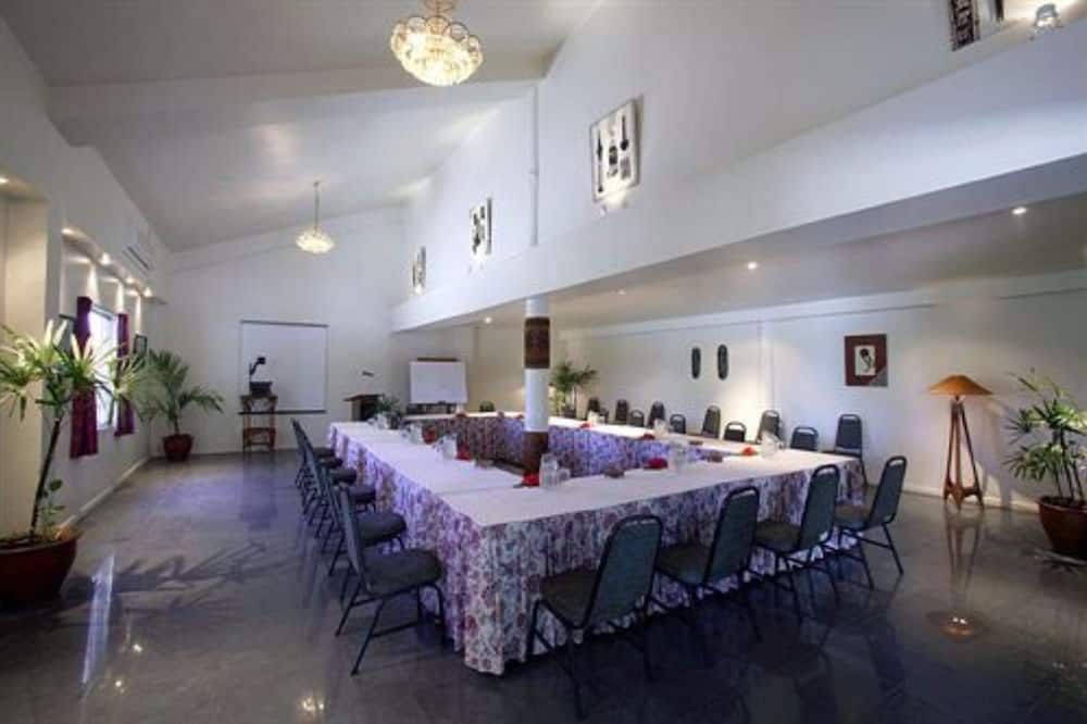 חדר ישיבות