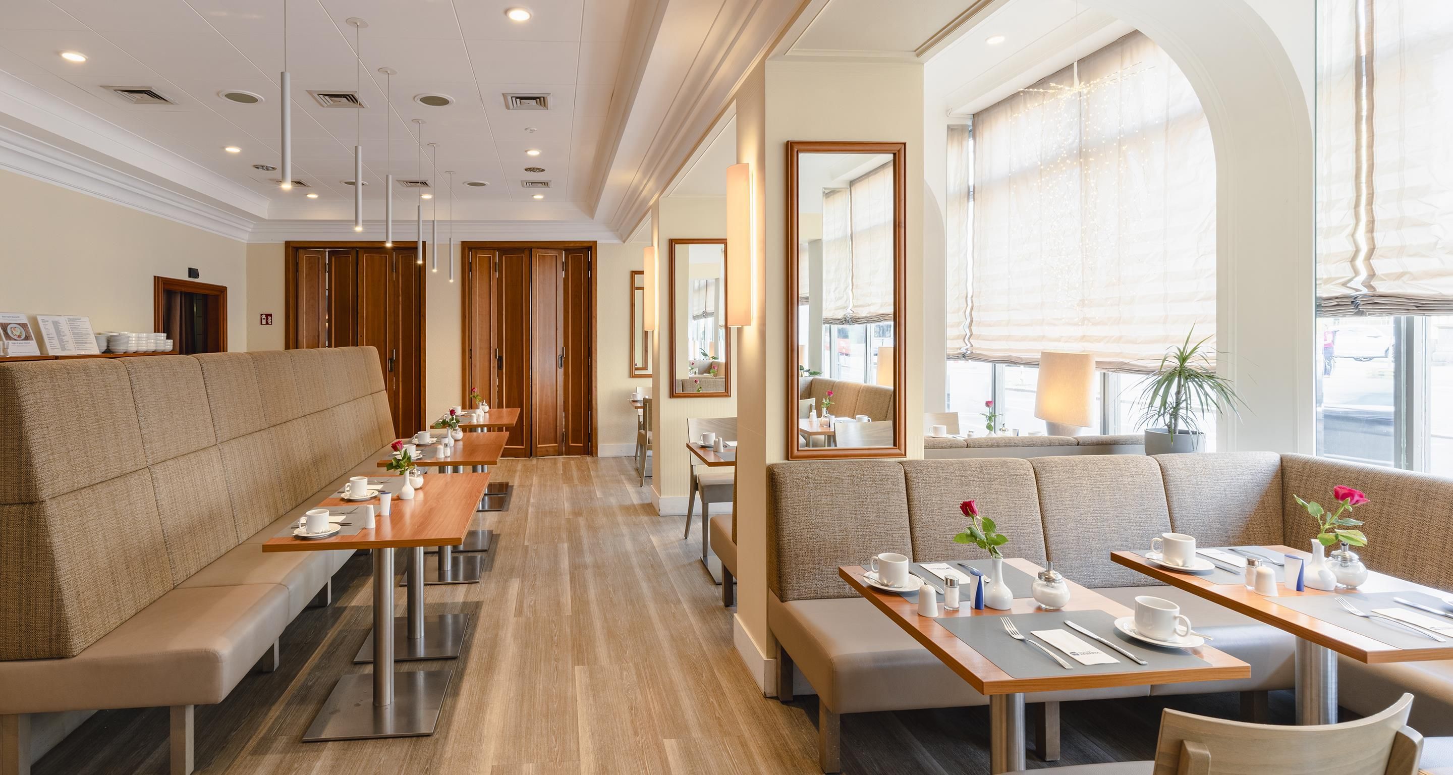 מסעדה תמונה