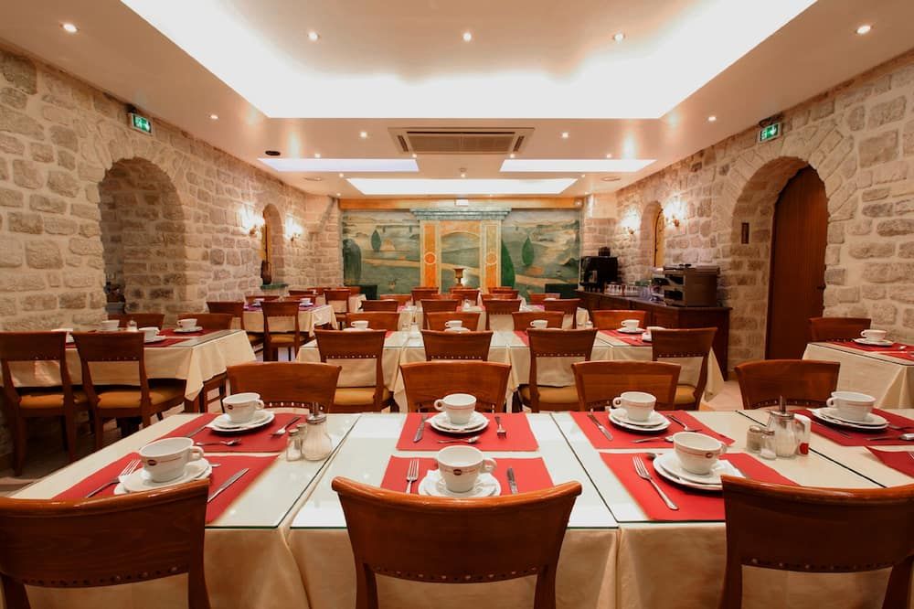 מסעדה תמונה