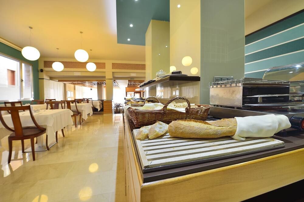 מסעדה תמונה