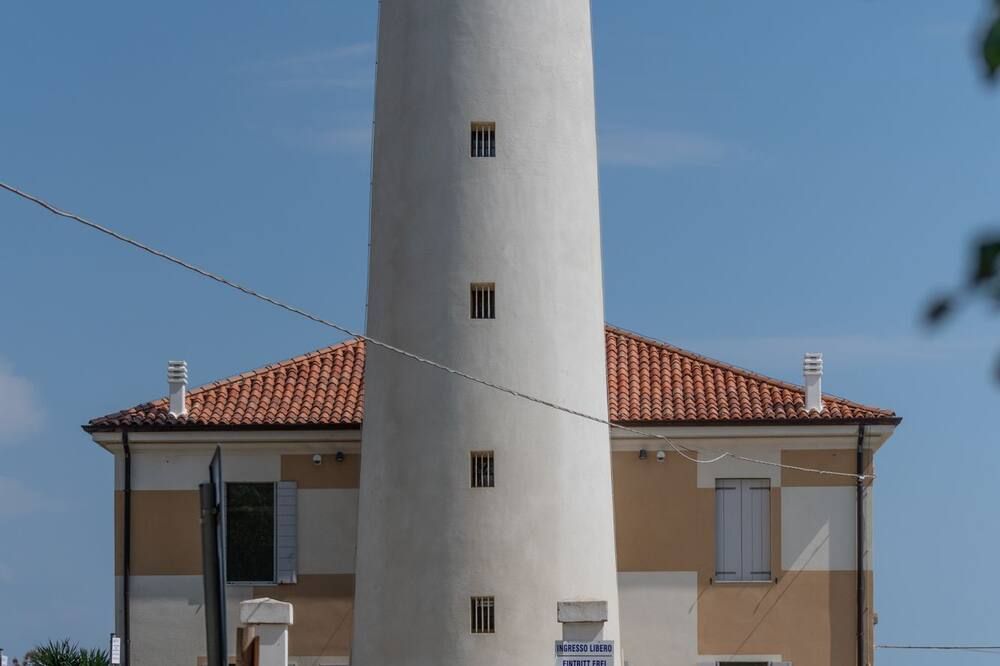 אחר