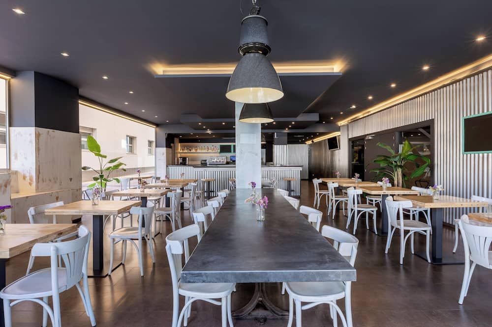 מסעדה תמונה