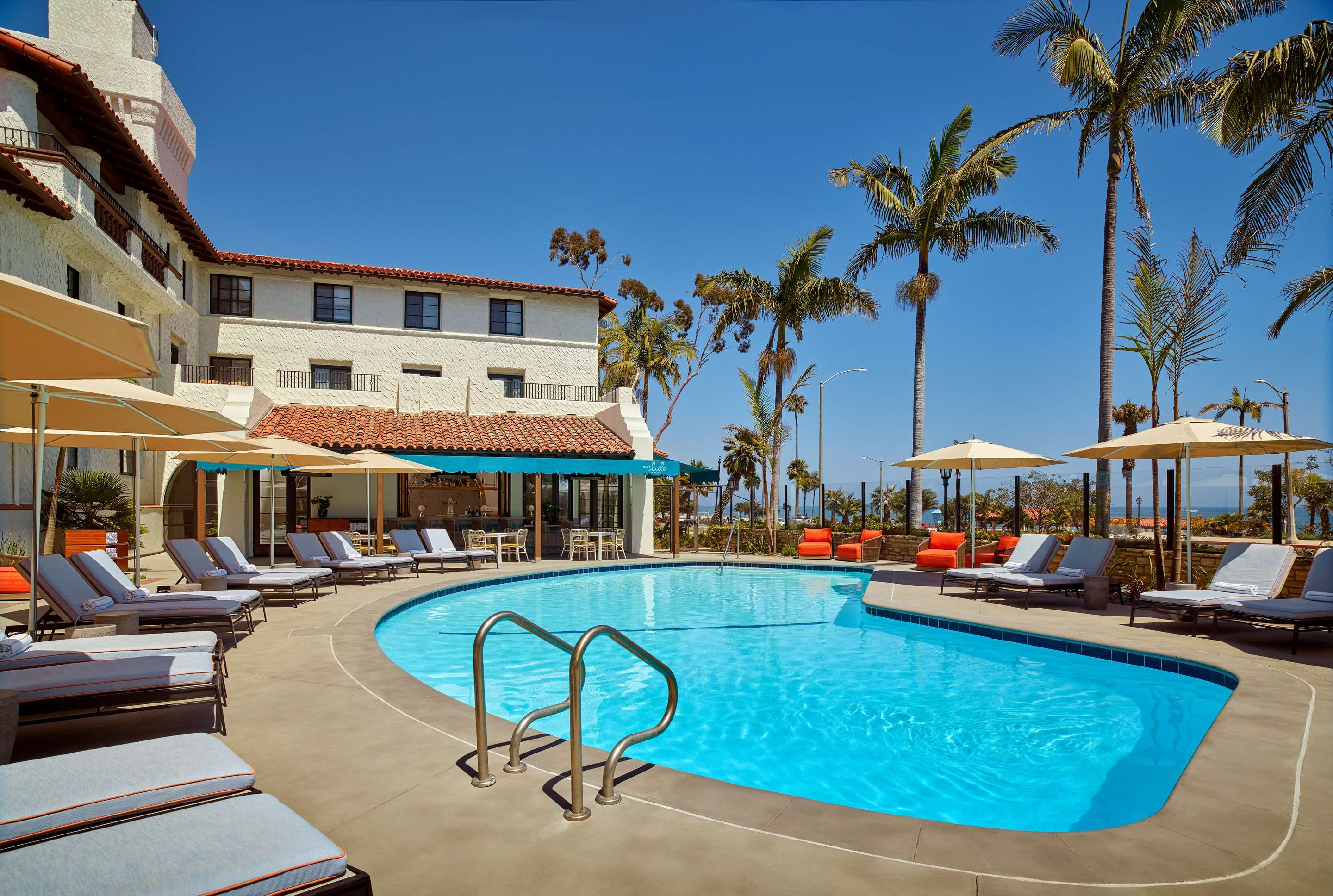 בריכה תמונה