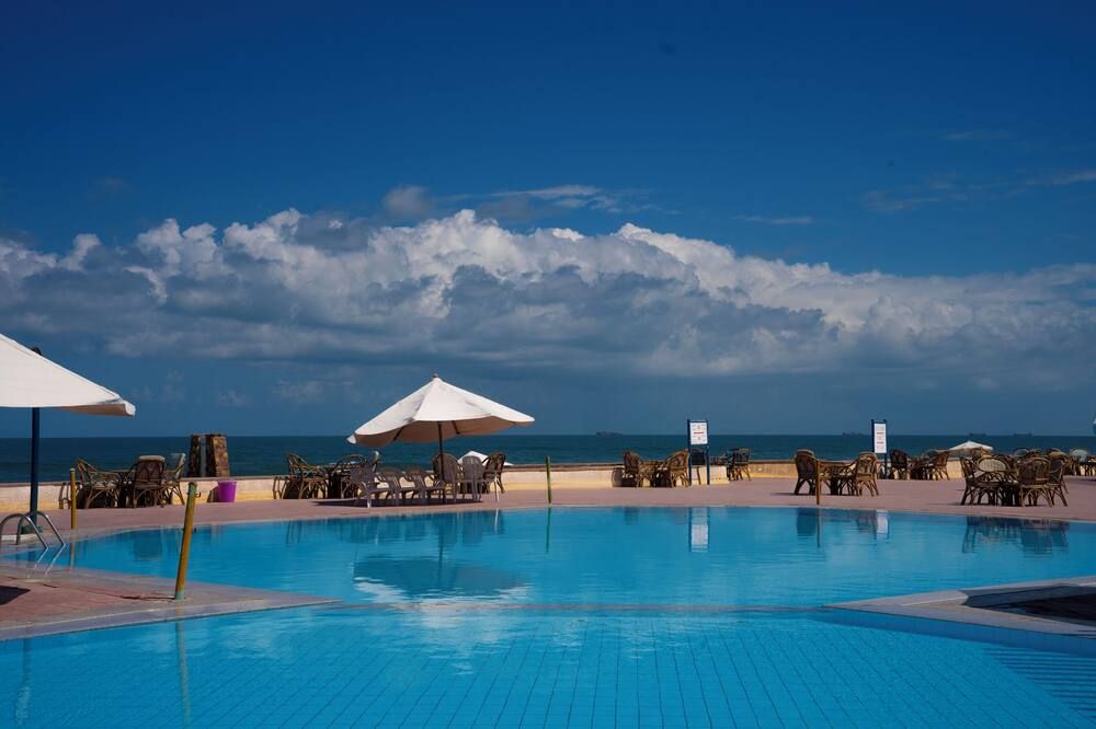 בריכה תמונה