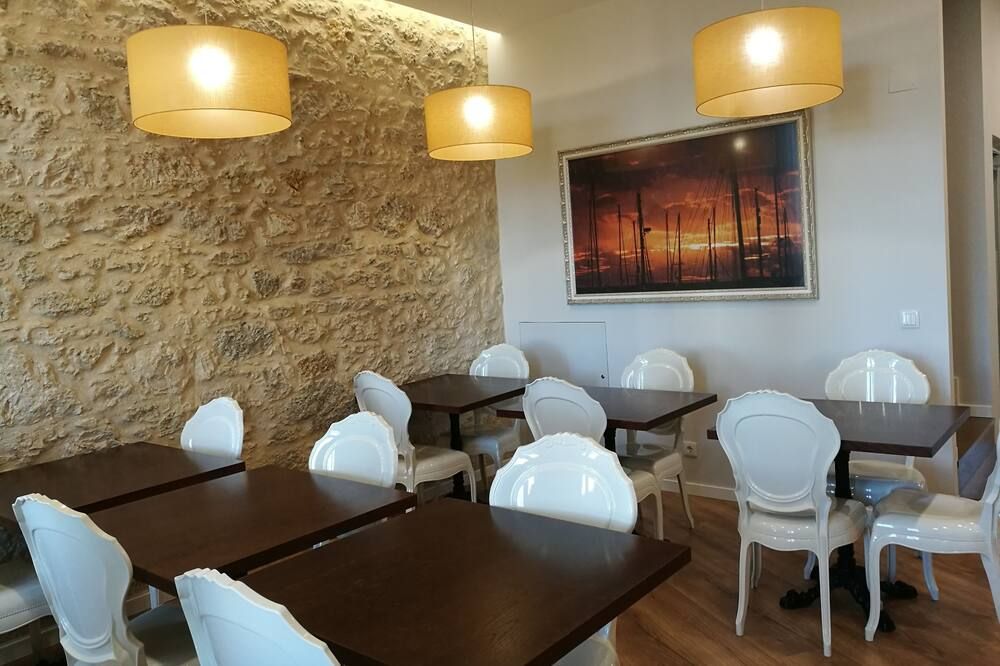 מסעדה תמונה