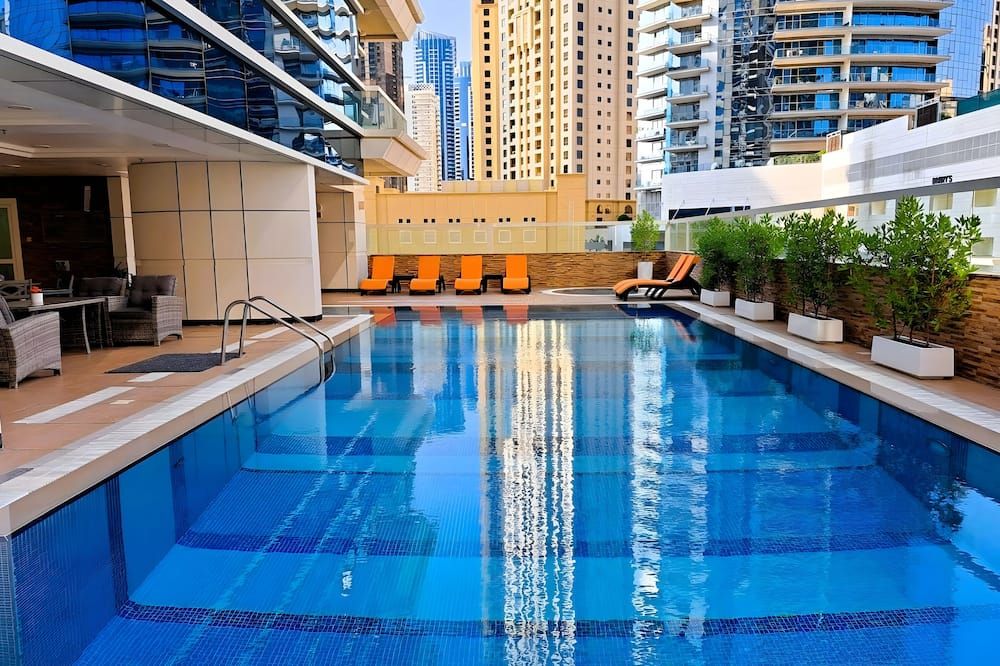 בריכה תמונה