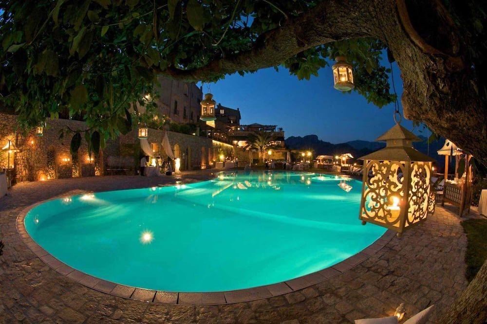 בריכה תמונה