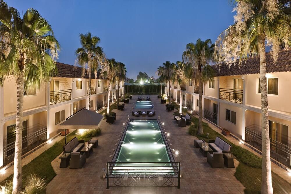 בריכה תמונה