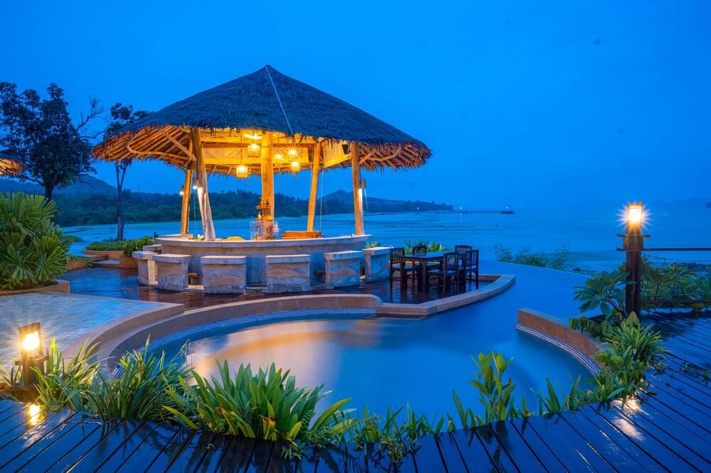 בריכה תמונה