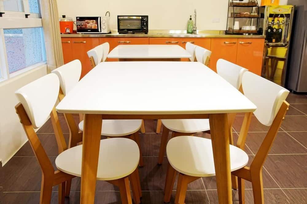 חדר אוכל תמונה