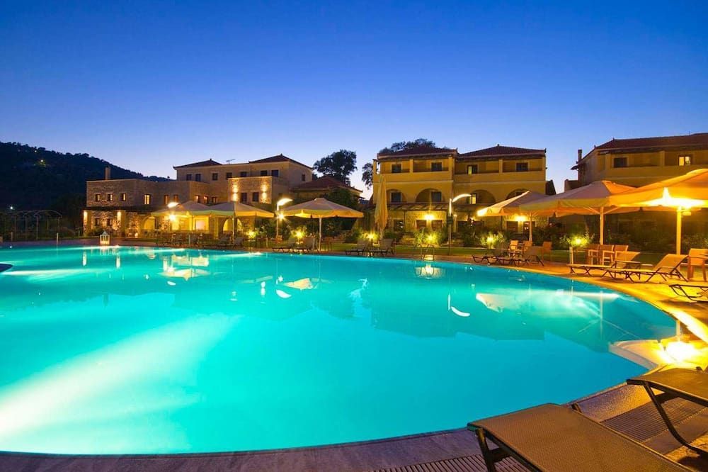 בריכה תמונה