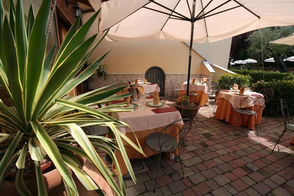 מסעדה תמונה