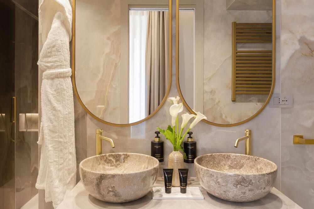 אחר תמונה