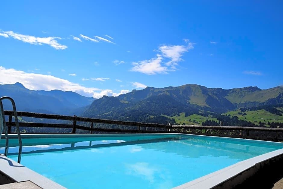 בריכה תמונה