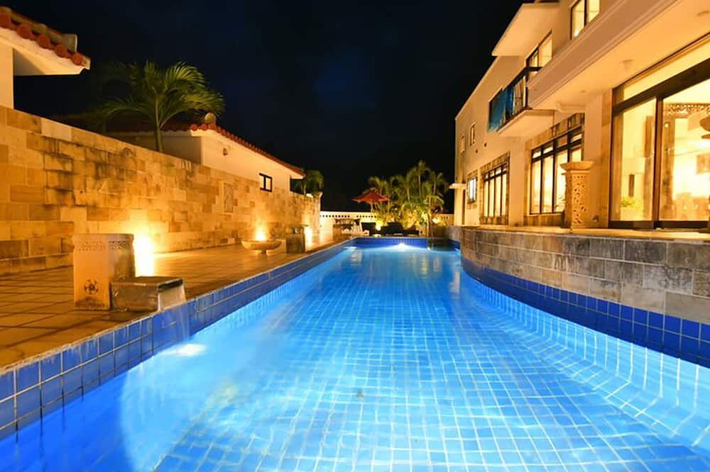 בריכה תמונה