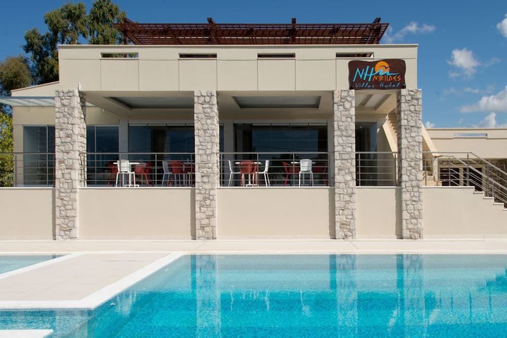 בריכה תמונה