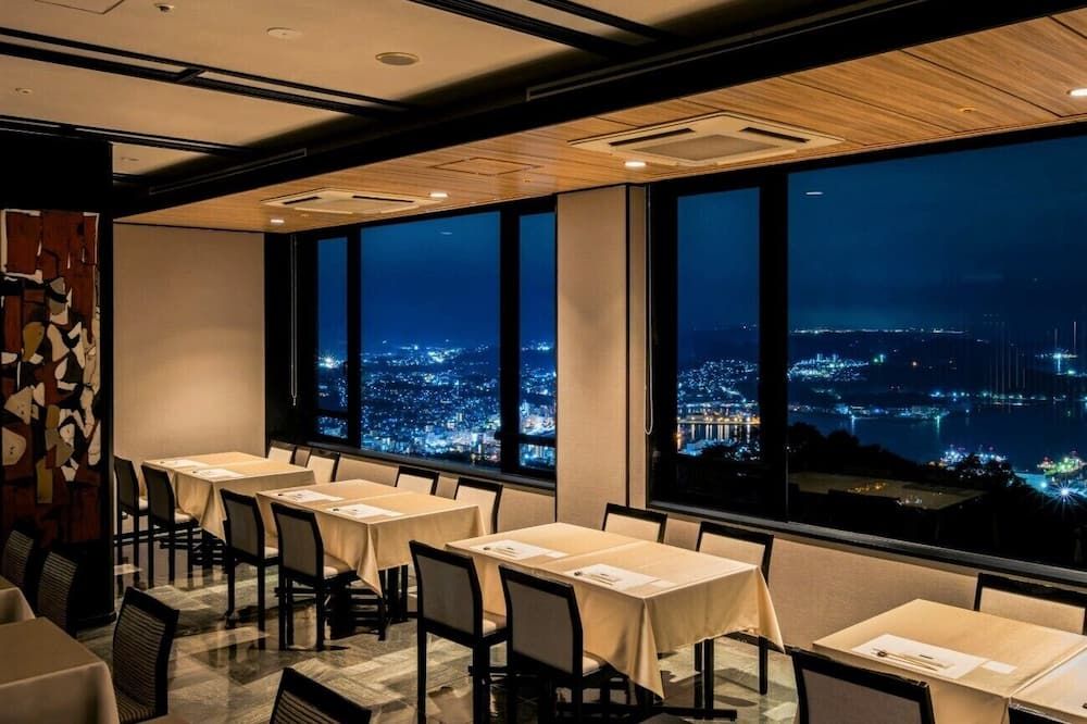 מסעדה תמונה