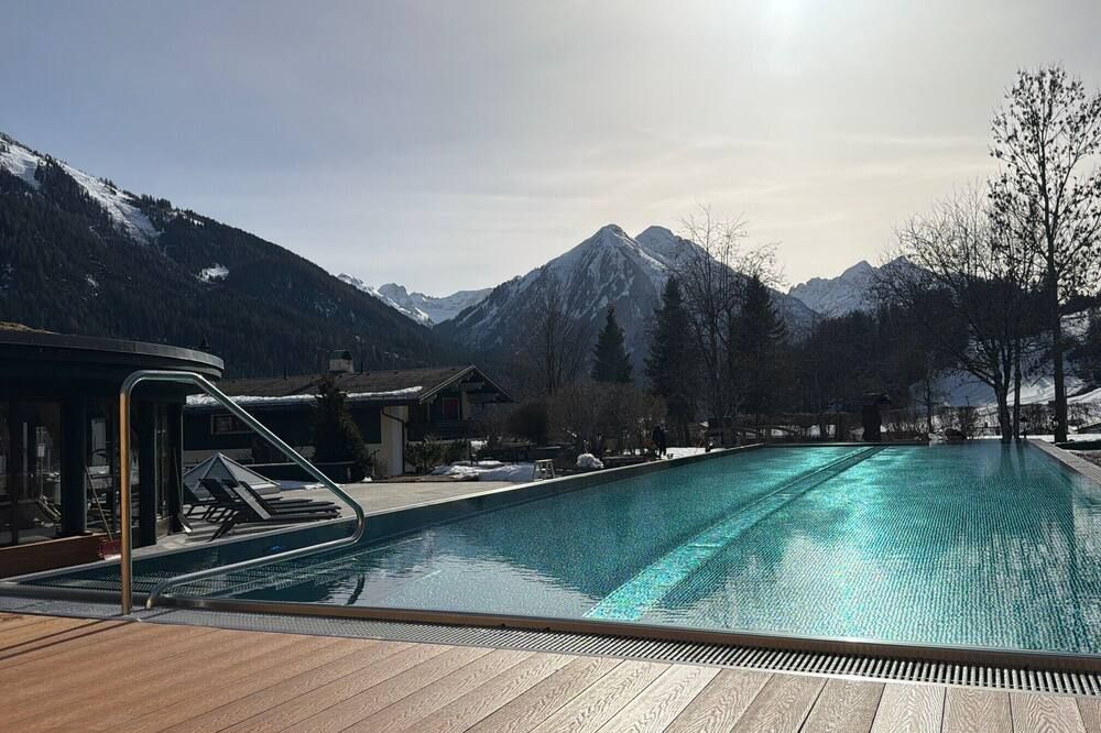 בריכה תמונה