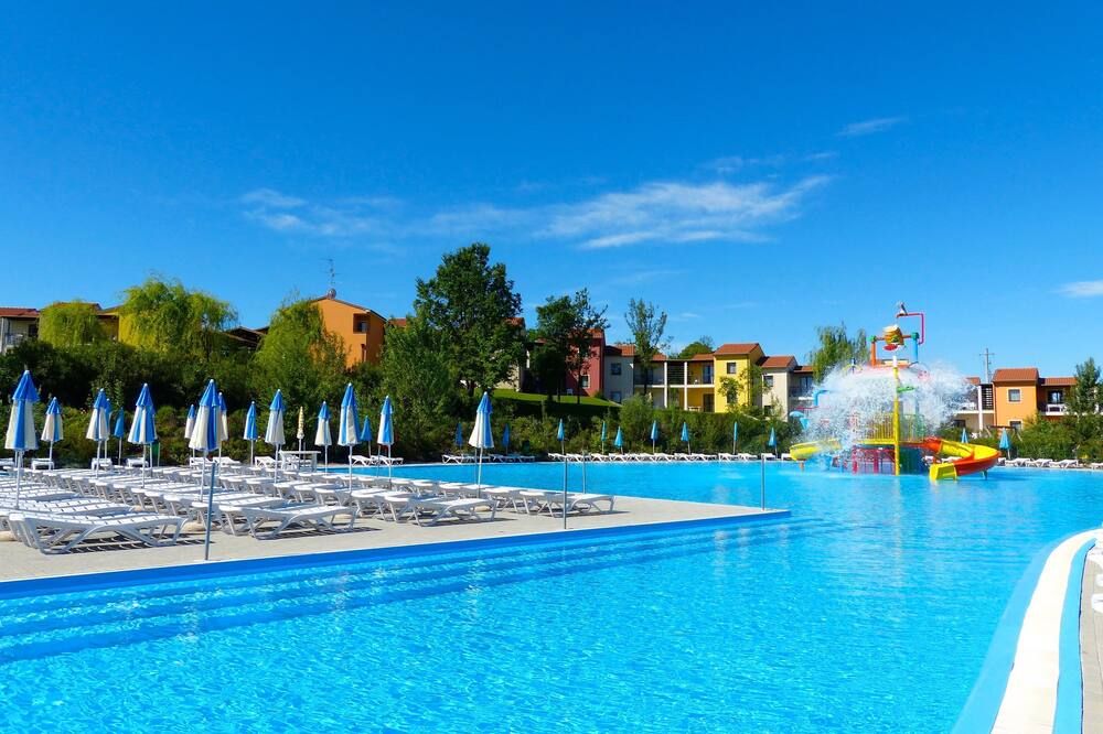 בריכה תמונה