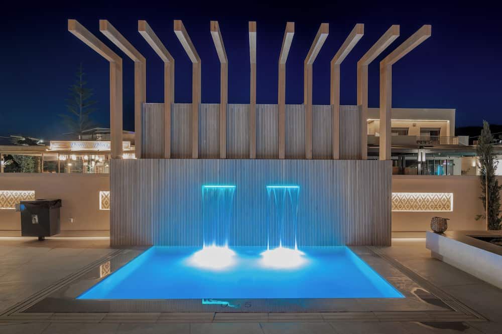 בריכה תמונה